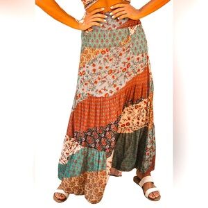 NWOT Happy Sailed Medium Floral Print Boho Maxi Skirt